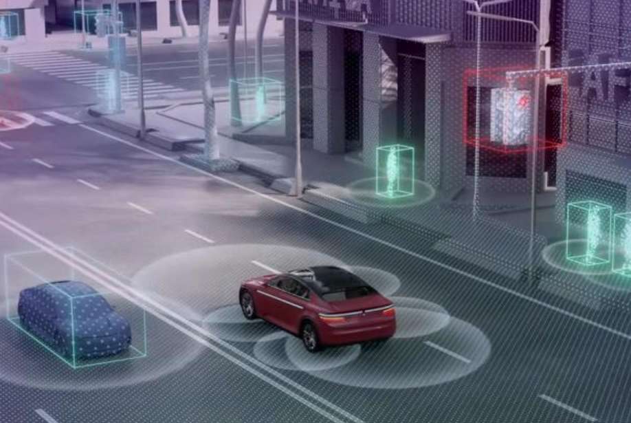 BYD, Tesla to Cut Prices by Year-End